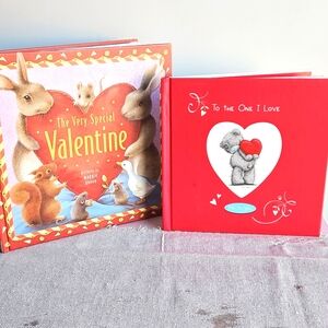 Set of 2 Hardcover Valentines 📚 Books (R)